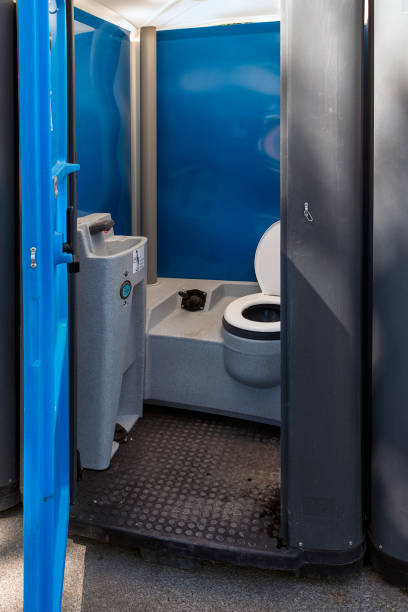 Best High-end porta potty rental  in Chalmette, LA